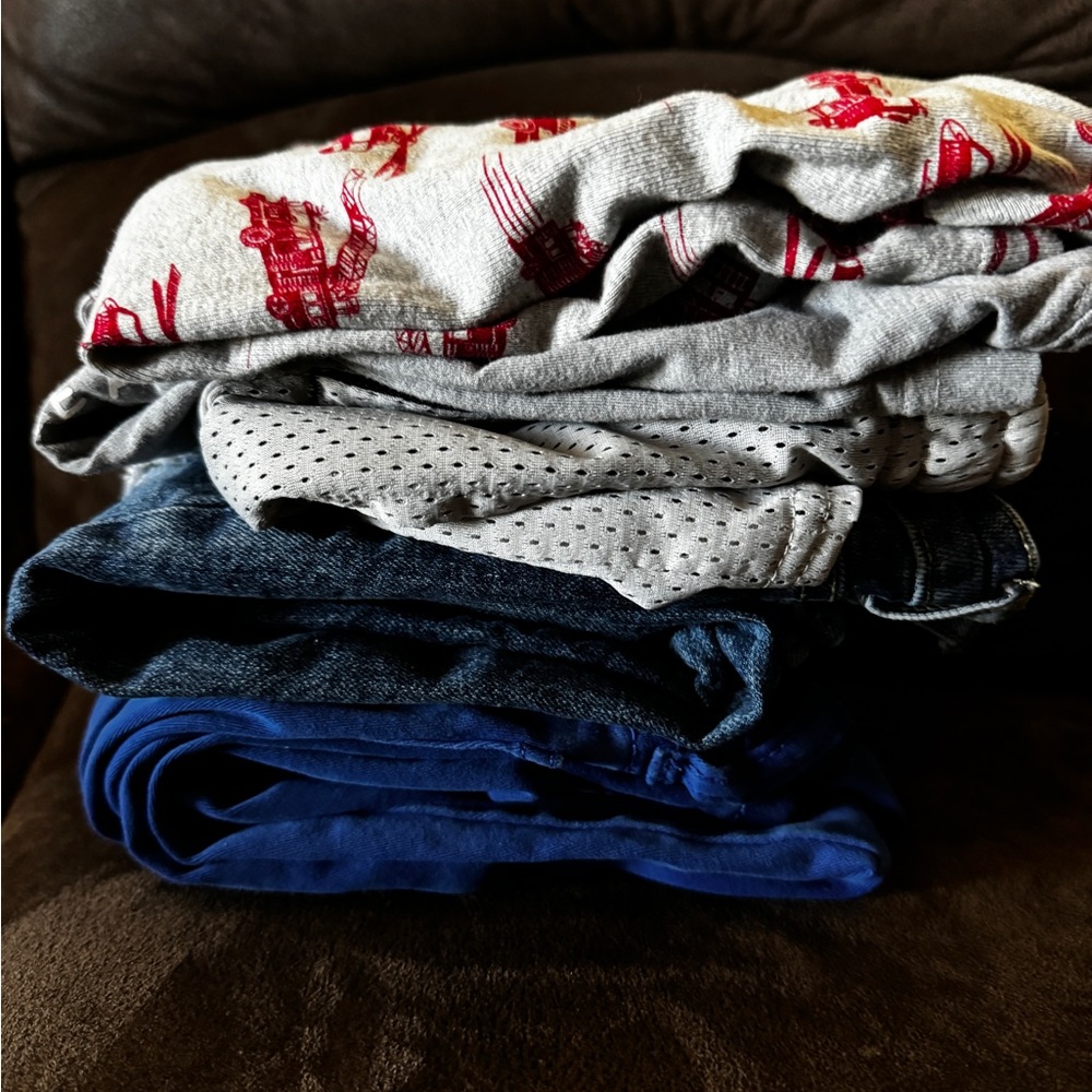 BUNDLE: Size 8 boys